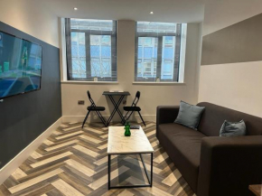 Peterborough City Centre Apartments - Perfect for Contractors - FREE WIFI - Town Centre Location